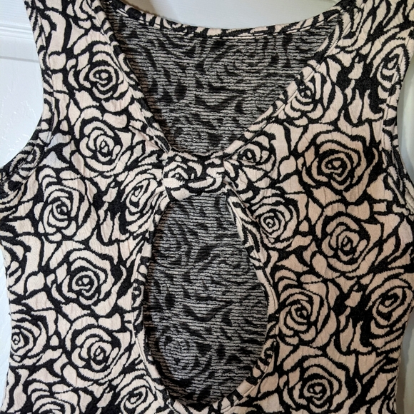 Floral Print Bodycon Cutout Mini Dress - Picture 2 of 6